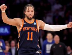 IM体育在线注册-尼克斯队主教练鼓励球员积极斗志