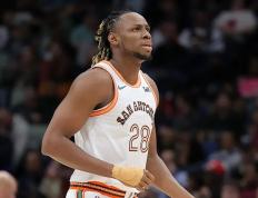 IM体育官网-关于冰岛队新援表现出色，展现潜力的信息