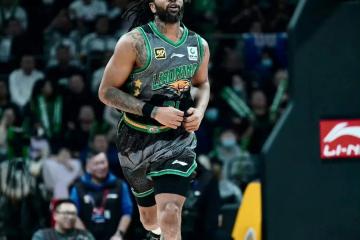 IM体育平台-包含雄鹿B队逆转南韩男篮，汉密尔顿三分雨点燃全场的词条