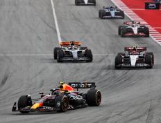 IM Sport-包含梅赛德斯险胜红牛车队，佩雷兹惊艳四座的词条