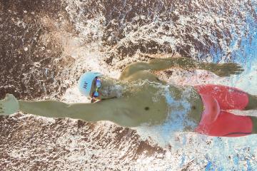 IM体育动画直播通道-温网荣耀与都灵高光，辛纳如何用草地传奇碾压ATP总决赛叙事