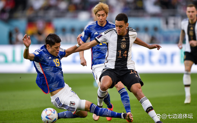 IM体育官网-日本鏖战阿根廷,阿尔巴送出助攻
