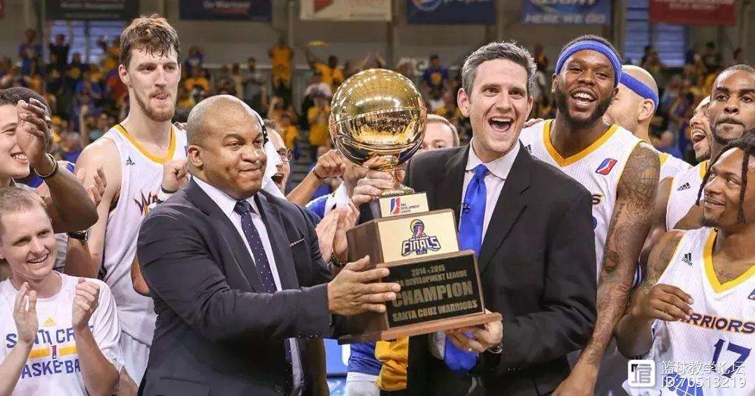 IM体育官方网-巴克利重返赛场，人队助教成球队吉星的简单介绍