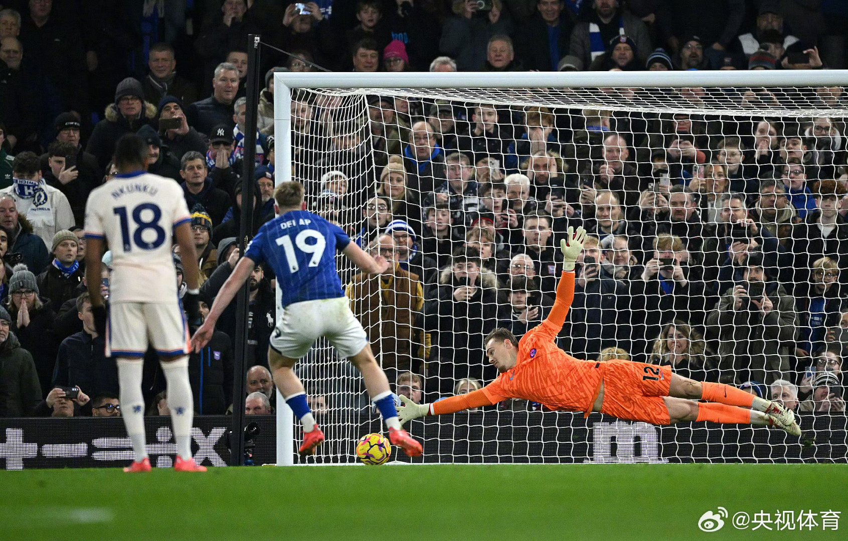 IM体育官方网站-切尔西备战欧冠关键战役，全队备战如火如荼的简单介绍