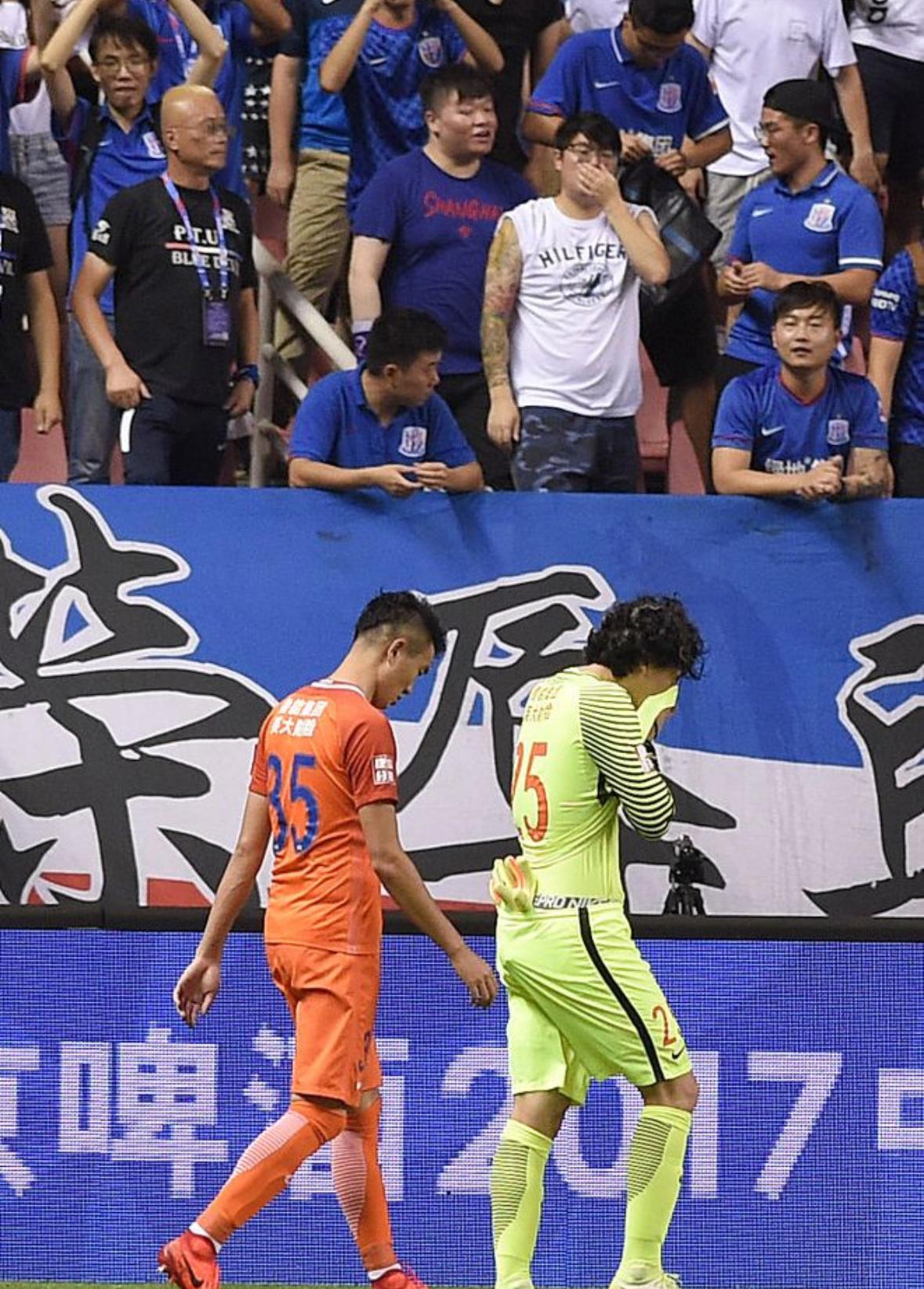 IM体育官方网站-关于上港在主场力克对手夺取三分的信息