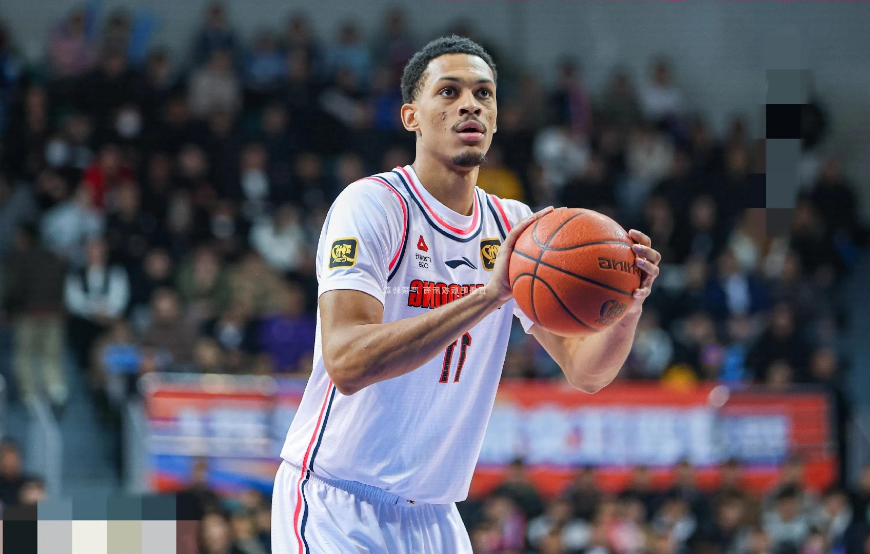 IM体育官网入口-广州队横扫福建队,恩比德统治全场