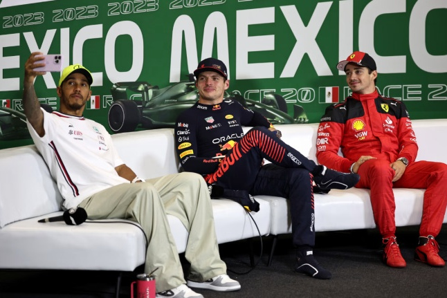 IM体育-包含梅赛德斯绝杀阿斯顿马丁，诺里斯统治全场的词条